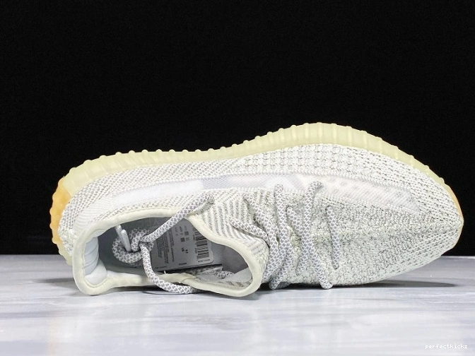 FX4349 Reflective Boost V2 Yeezy 350 Yeshaya Adidas 0803